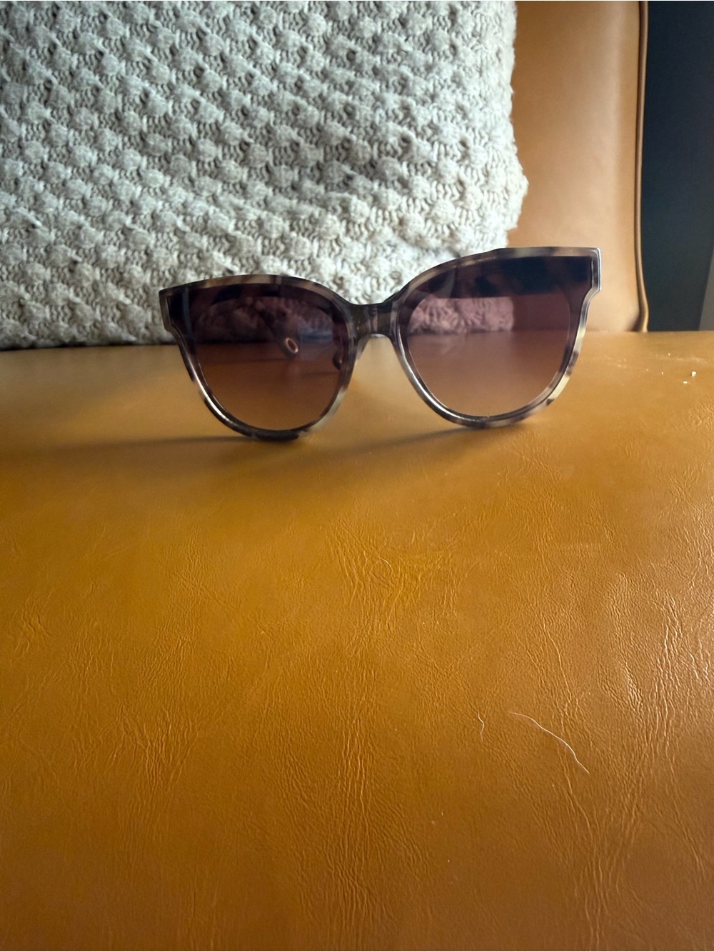 Women's Cat-Eye Sunglasses - Brown Tortoiseshell